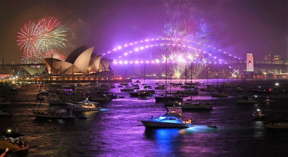 SydneyHarbourBridgeOperaHouse3.jpg